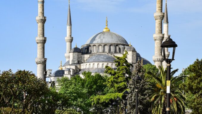 uploaded-image-istanbul-otogari-engelli-yolcular-1697382900108